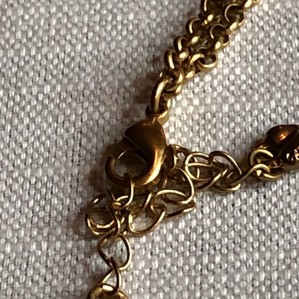 NWOT Carolee Gold-Tone Nostalgic Necklace - Picture 10 of 11
